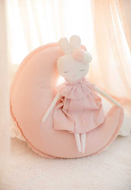 Alimrose~ Dolls, Bunnies &amp; More